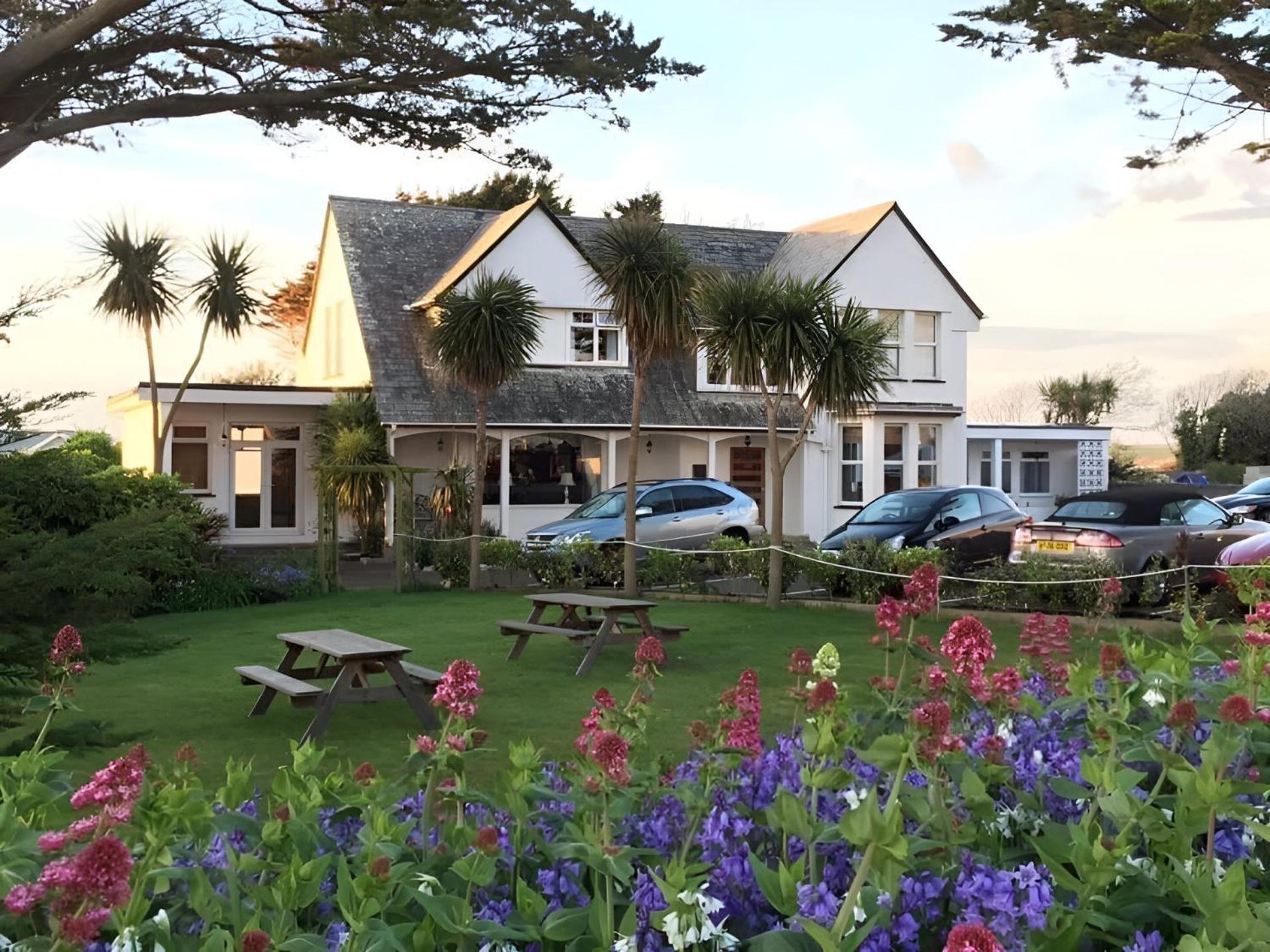 Pine Lodge Hotel Newquay  Exterior photo